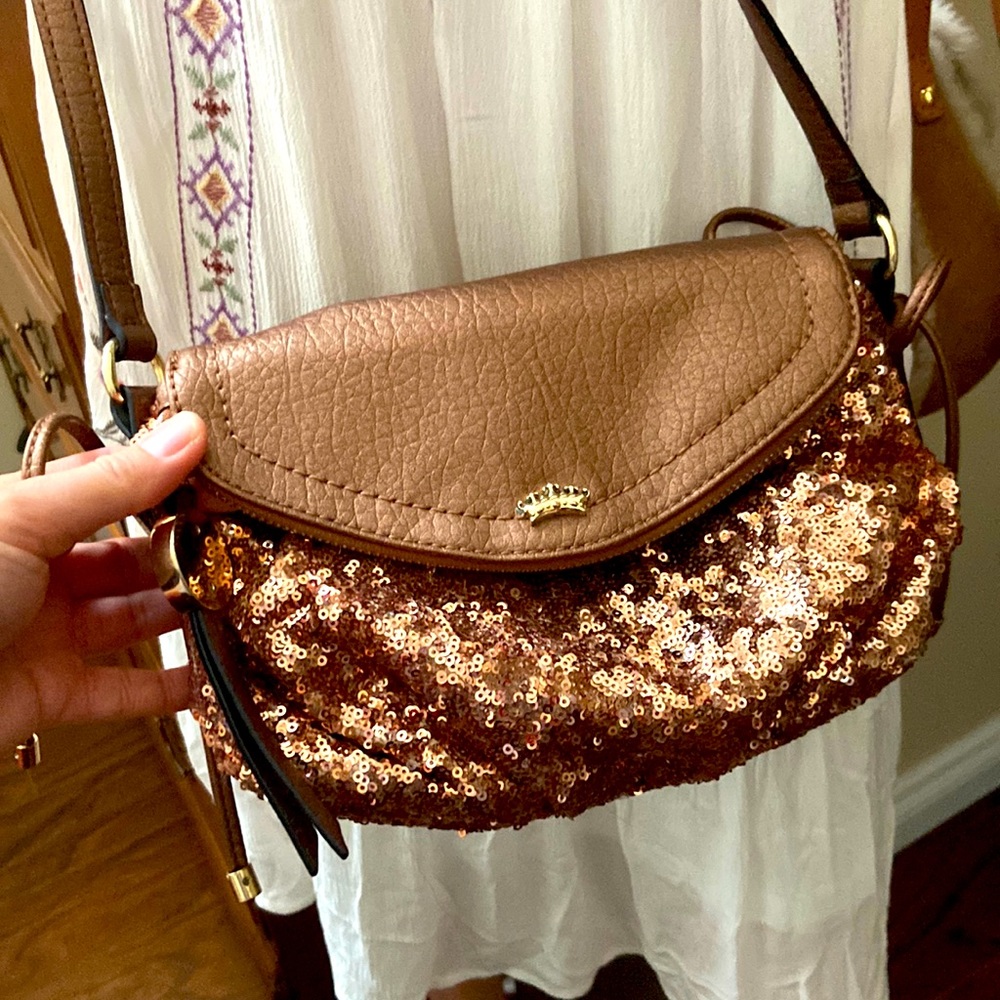 Absolutely sparkly Juicy Couture small crossbody bag